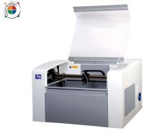 Découpeuse - graveuse laser V2000 